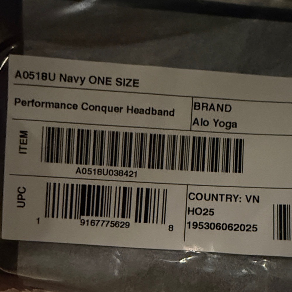 ALO Yoga Performance Conquer Headband Navy - Picture 5 of 5